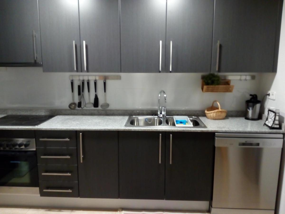 Apartamento Piscina Viena Roses Esterno foto