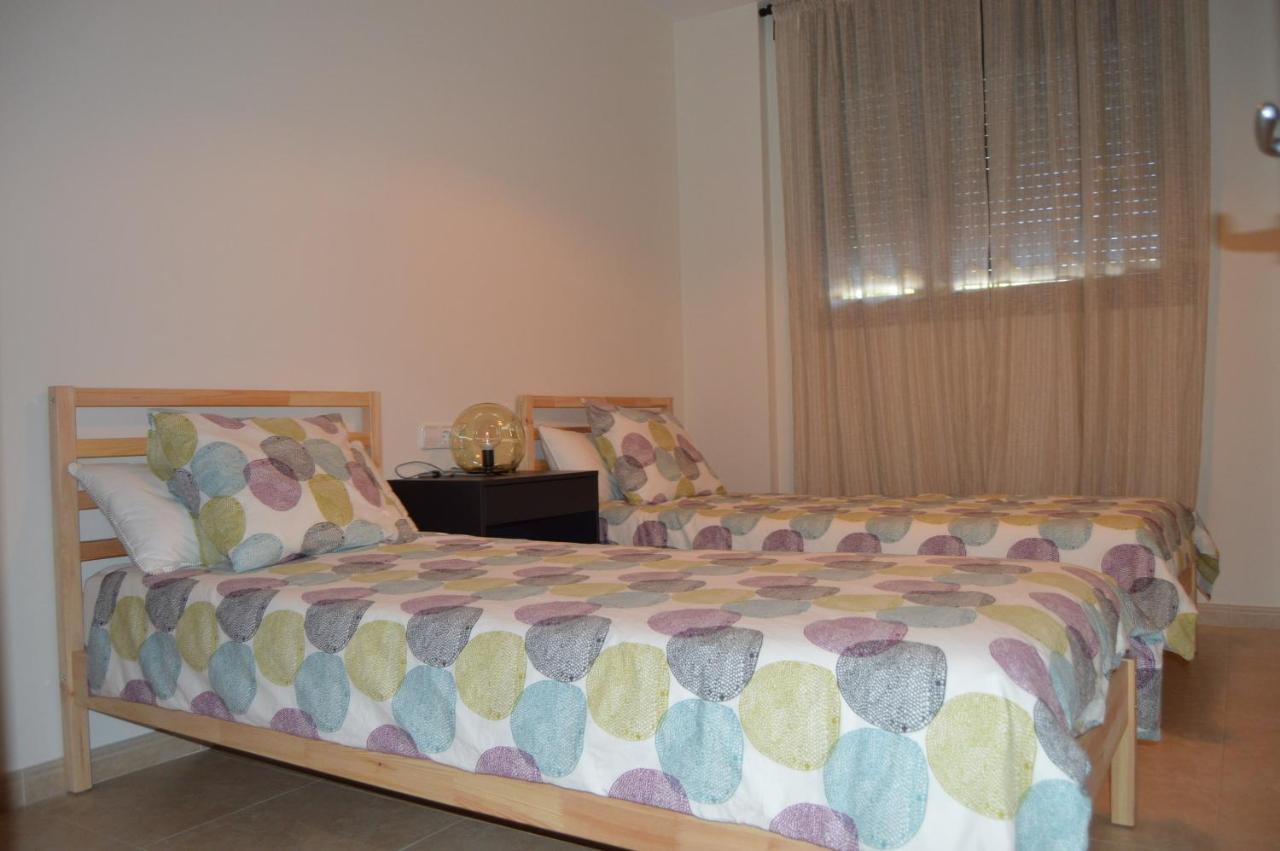 Apartamento Piscina Viena Roses Esterno foto