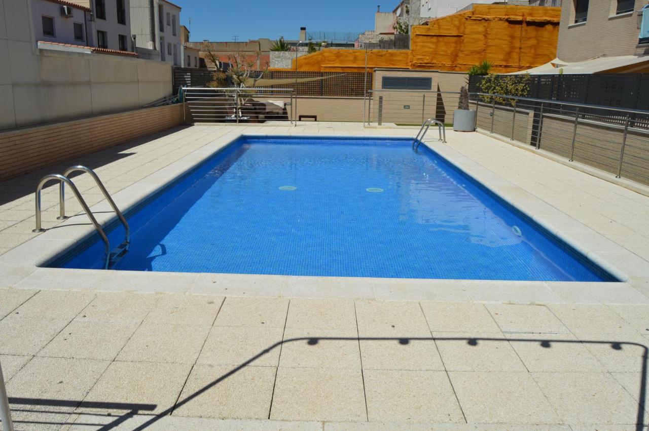 Apartamento Piscina Viena Roses Esterno foto