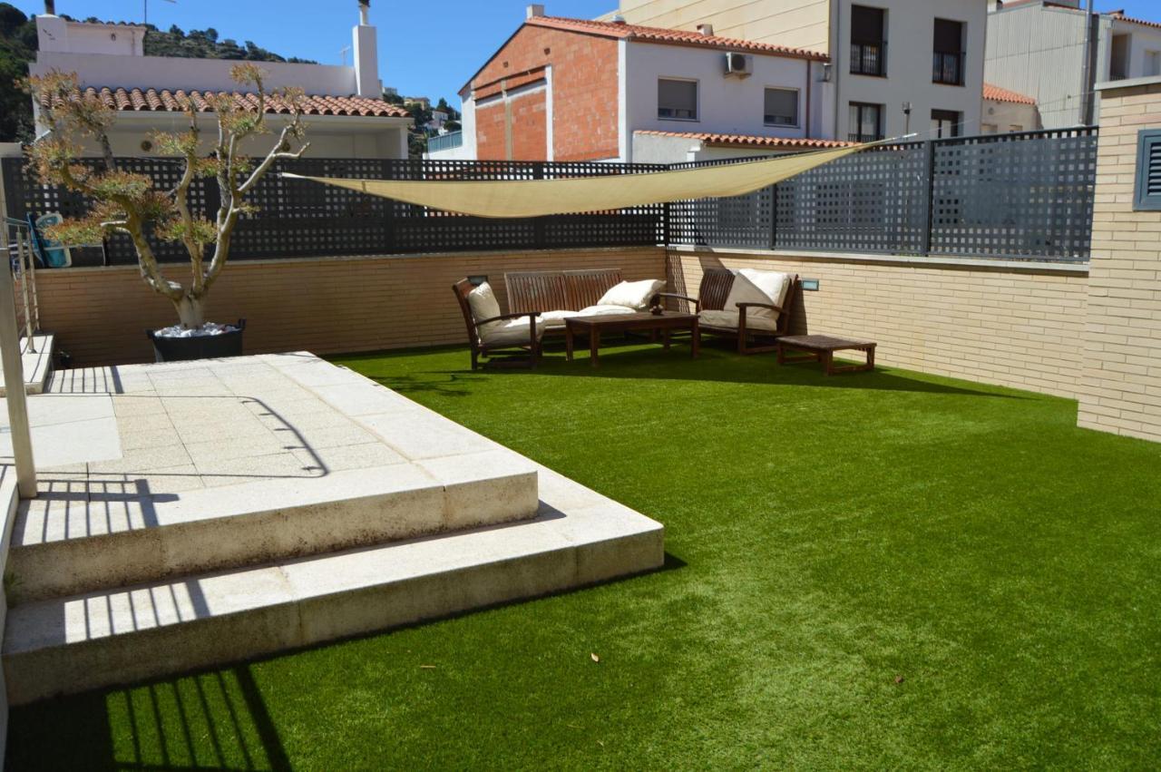 Apartamento Piscina Viena Roses Esterno foto