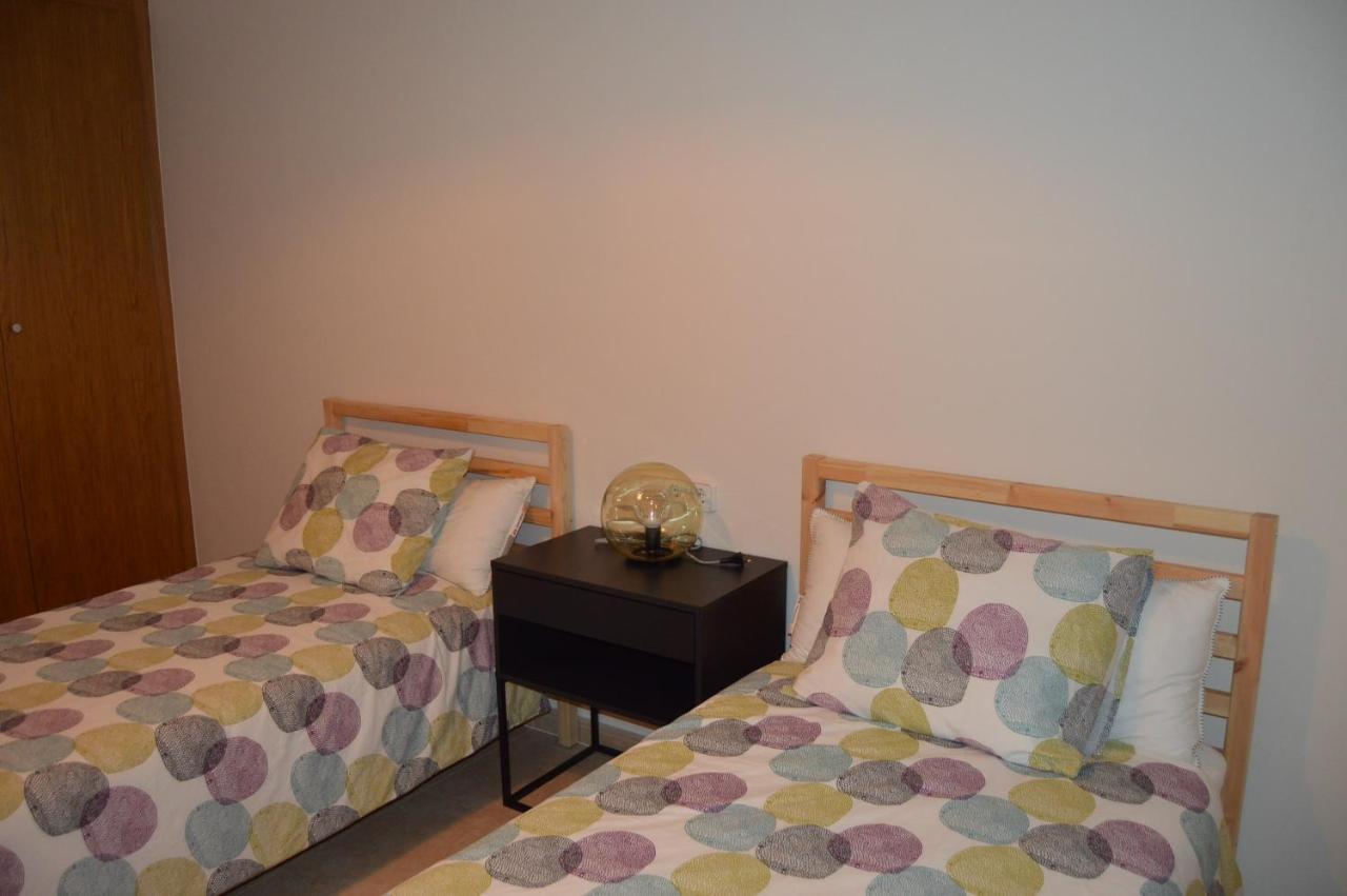 Apartamento Piscina Viena Roses Esterno foto